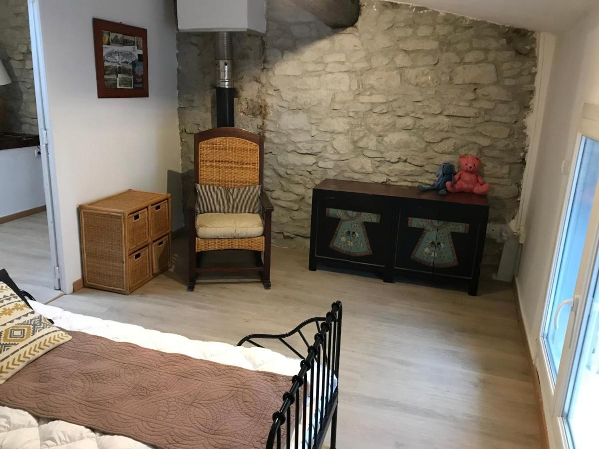 Le Grenier De Manee Villa Villemoustaussou Exterior foto